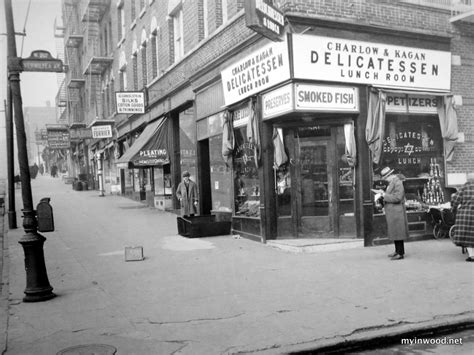 Storefront of Fashion Forward